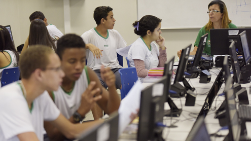 0001 Fevereiro Unidade Integrada Sesi Senai Sobradinho forma primeira turma do Ebep CRI9528