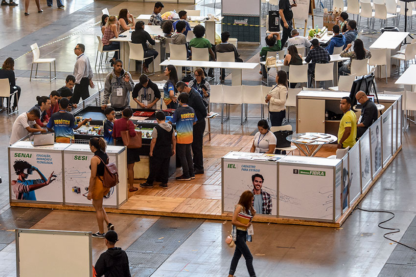 conecta IF stand