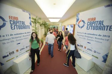 Sistema Fibra participa da feira capital estudante