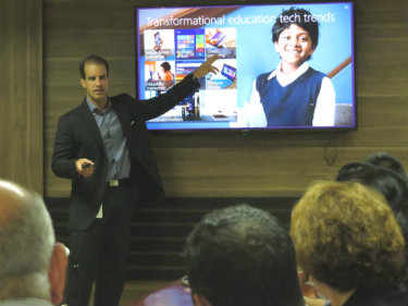 Lideranças SESI/SENAI recebem técnicos da Microsoft